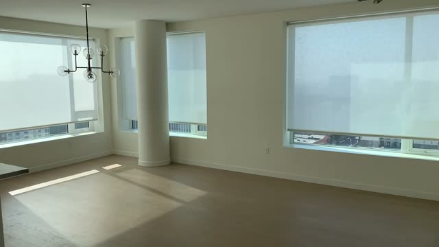Roller Shade Installation thumbnail